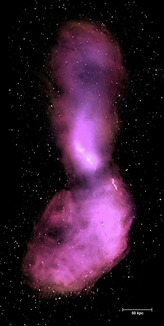 Hình ảnh thiên hà Centaurus A – “cá voi xanh của vũ trụ”