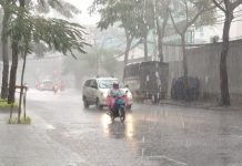 Dự báo thời tiết 4/5: Khí lạnh về, chiều nay miền Bắc mưa rào