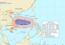 Bão số 7 cách quần đảo Hoàng Sa khoảng 570km Bão số 7 cách quần đảo Hoàng Sa khoảng 570km