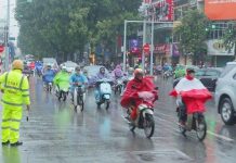 Khu vực phía Bắc mưa bất chợt trong ngày, nhiệt độ không quá 28 độ C