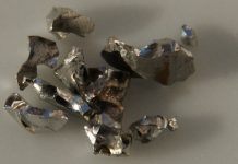 Kim loại đến từ ngoài Trái Đất có thể giúp con người điều trị ung thư