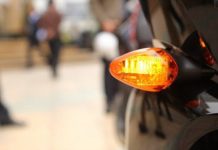 Đèn xi nhan có màu gì? Tưởng dễ nhưng 90% mọi người đều trả lời sai đấy