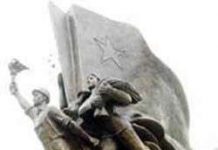 Tìm ra vật liệu giúp tượng đài bằng đồng không bị gỉ xanh