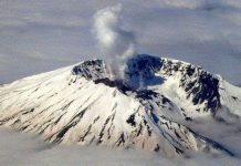 Hiện tượng kỳ lạ bên trong núi lửa nguy hiểm nhất nước Mỹ