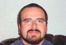 Robot giao nhiệm vụ cho con người