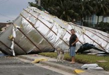 Sydney hoang tàn sau lốc kèm mưa đá to bằng quả bóng