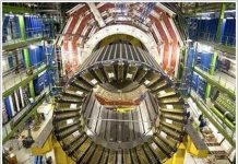 Sắp có lỗ đen nuốt chửng Trái đất?