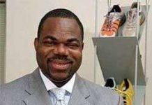 Giày thể thao tìm người thất lạc