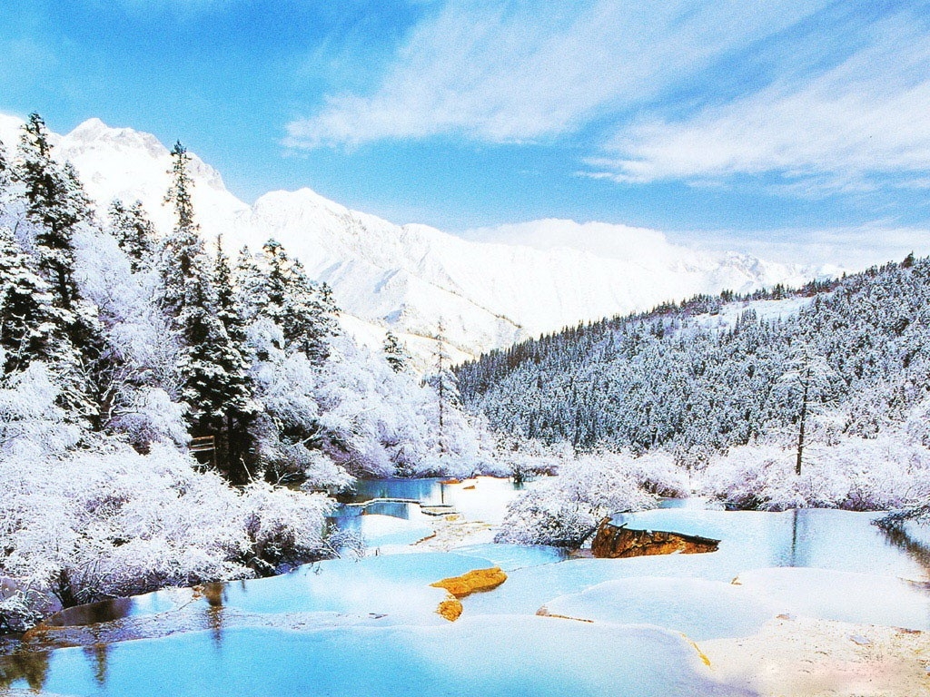 Rực rỡ sắc màu thung lũng Jiuzhaigou