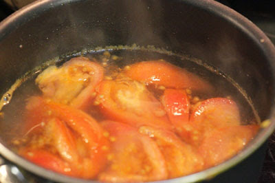 Canh thịt bò nấu cà chua