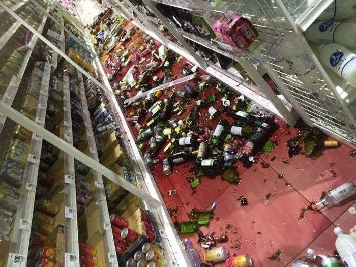 Động đất dữ dội tại Nhật: 9 người chết, gần 900 người bị thương