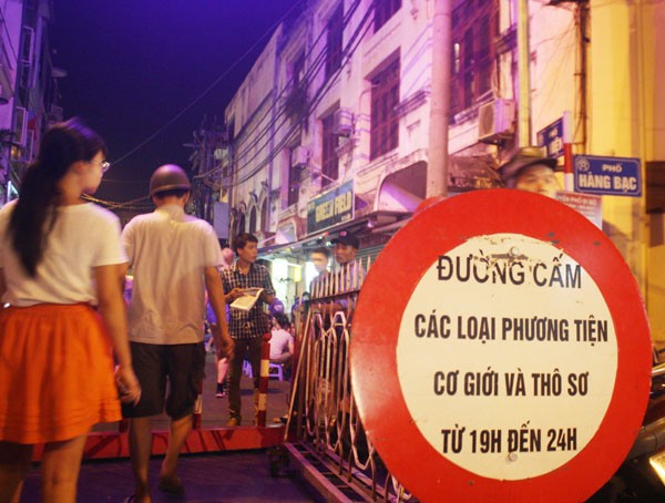 5 điều ở tuyến phố đi bộ Hà Nội khiến giới trẻ thích thú