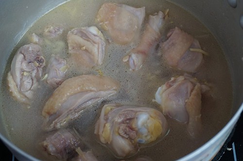 Cách nấu món gà hầm sả thịt thơm mềm, ngọt đậm đà
