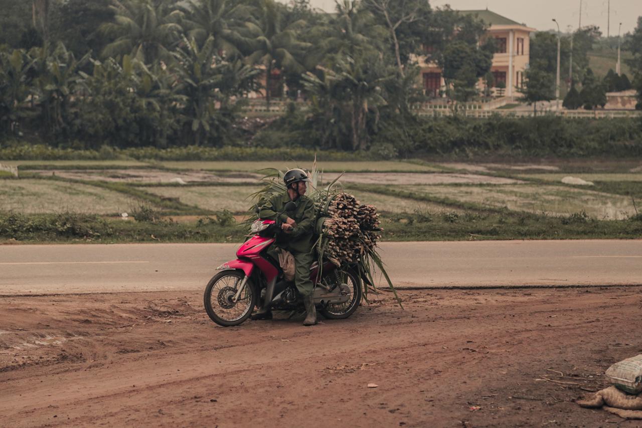 Một Việt Nam bình dị qua ống kính anh Tây