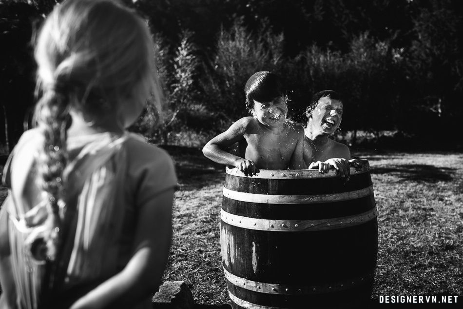Tuổi thơ tuyệt đẹp qua ống kính của nhiếp ảnh gia Niki Boon