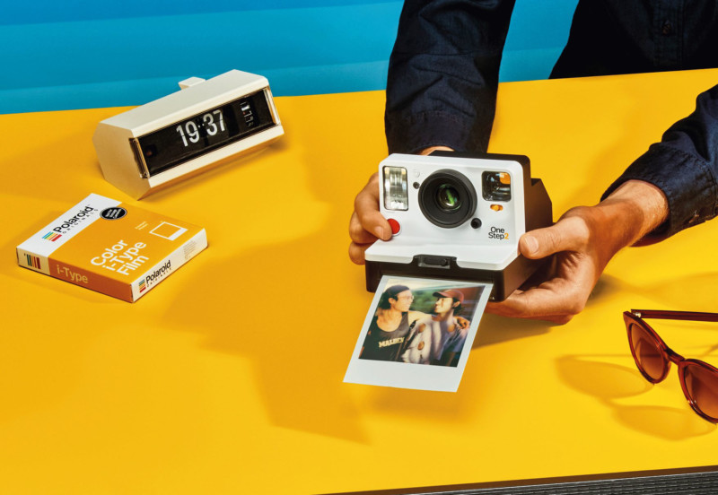 Polaroid Originals được tung ra với máy ảnh One Step 2 và phim i-type